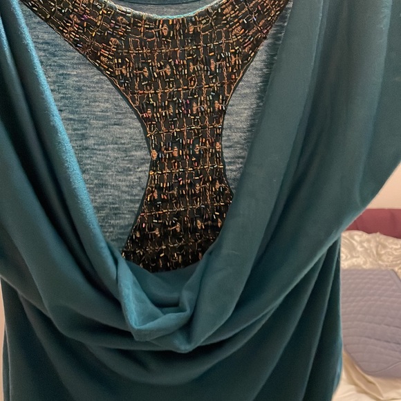 Absolutely Stunning Beaded Back Top - Picture 13 of 14